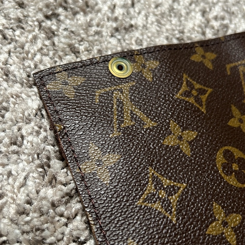 Louis Vuitton Randonnee pouch - Picture 7 of 11